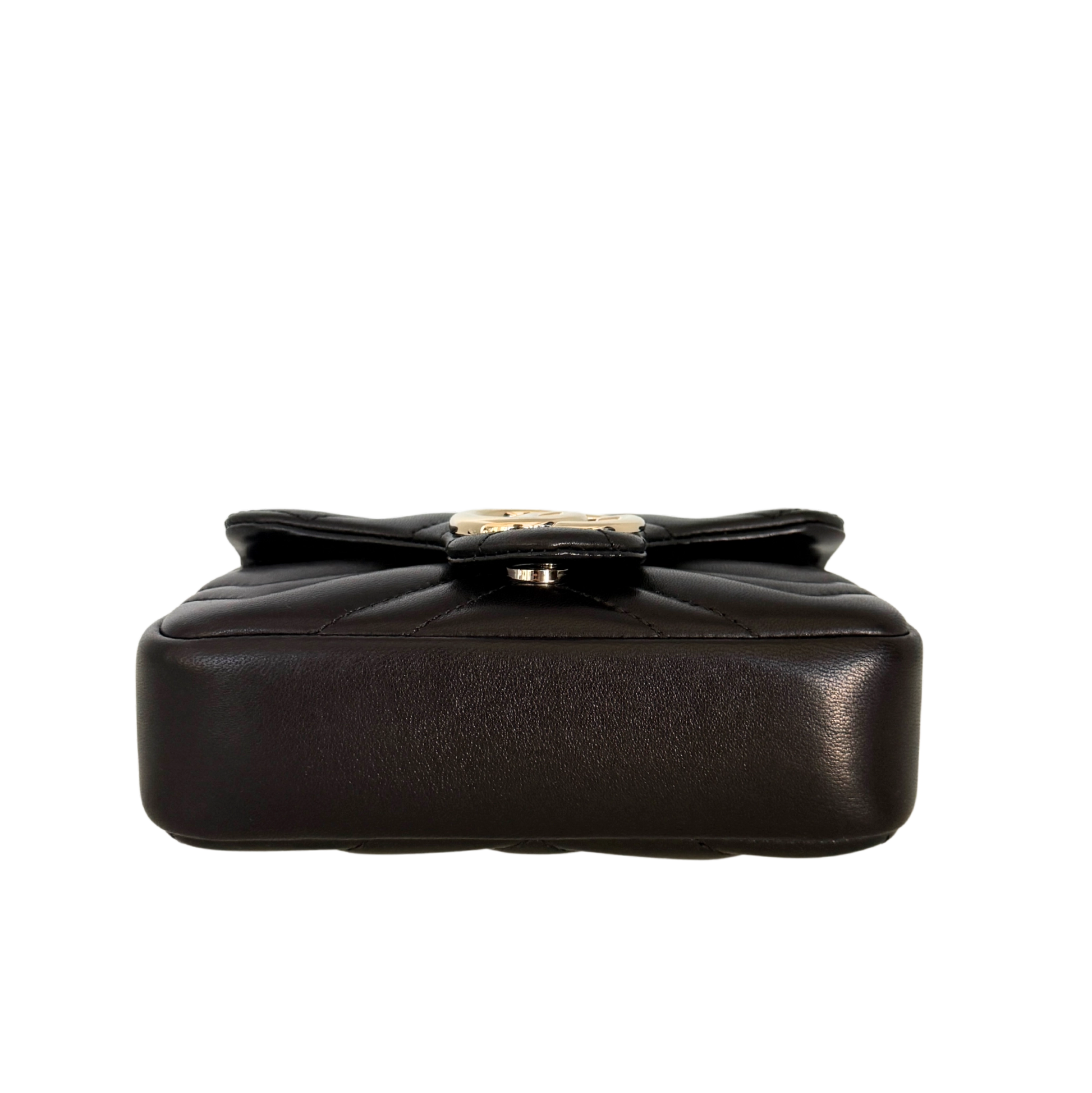 Gucci GG Marmont Mini-Schultertasche Schwarz Fullset / neuwertig Gucci