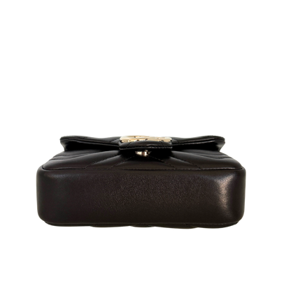Gucci GG Marmont Mini-Schultertasche Schwarz Fullset / neuwertig Gucci