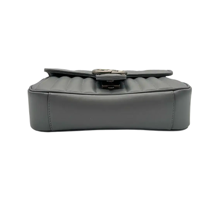 Gucci Aria Marmont Mini Grau  boden