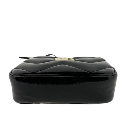 Gucci GG Marmont schwarz Lackleder Small / neuwertig Gucci