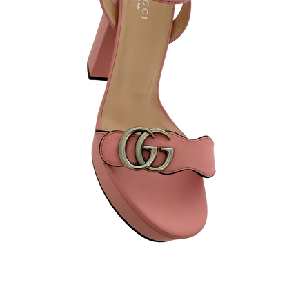 Gucci Marmont Sandalen mit Plateau rosa Größe 38 1/2 / sehr gut Gucci