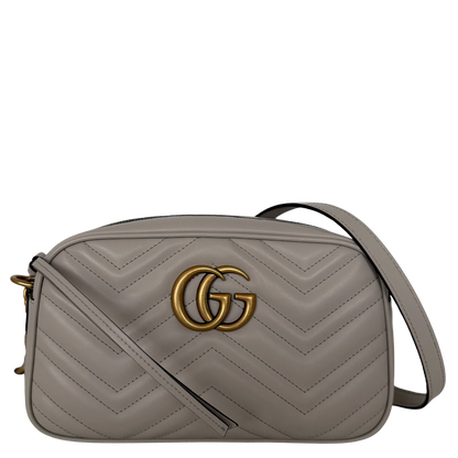 Gucci GG Marmont Camerabag klein hellgrau Leder / neuwertig Gucci