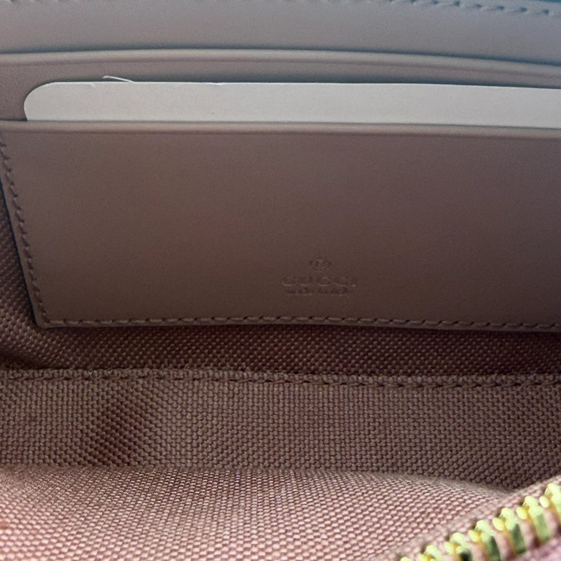 Gucci GG Leder Schultertasche rosa / neuwertig Gucci