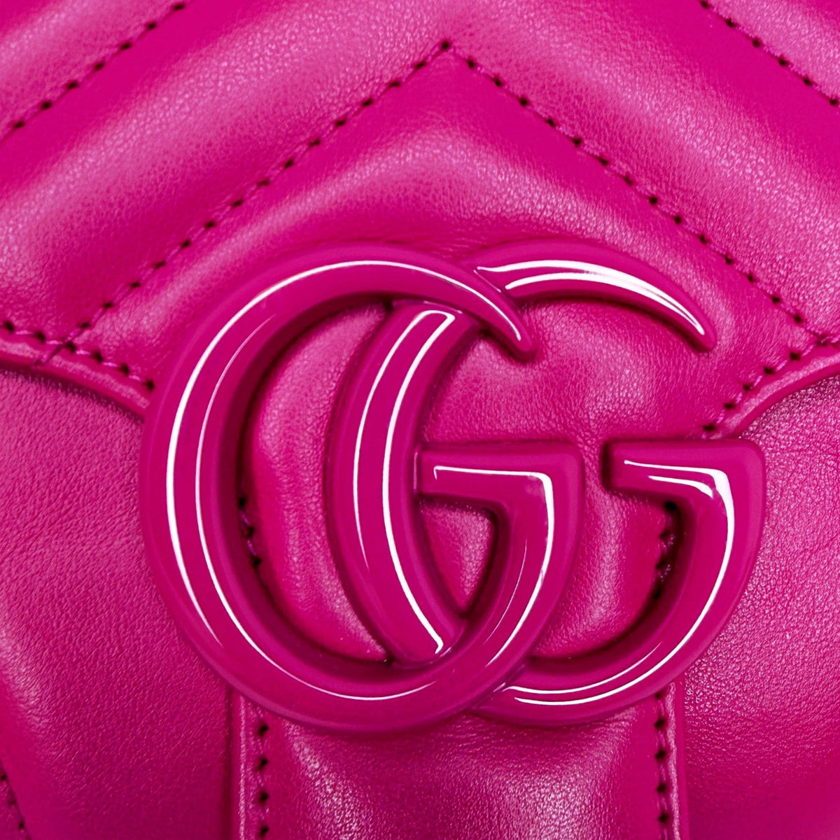 Gucci GG Marmont Matelassé Schultertasche Fuchsia Pink Full Set Gucci
