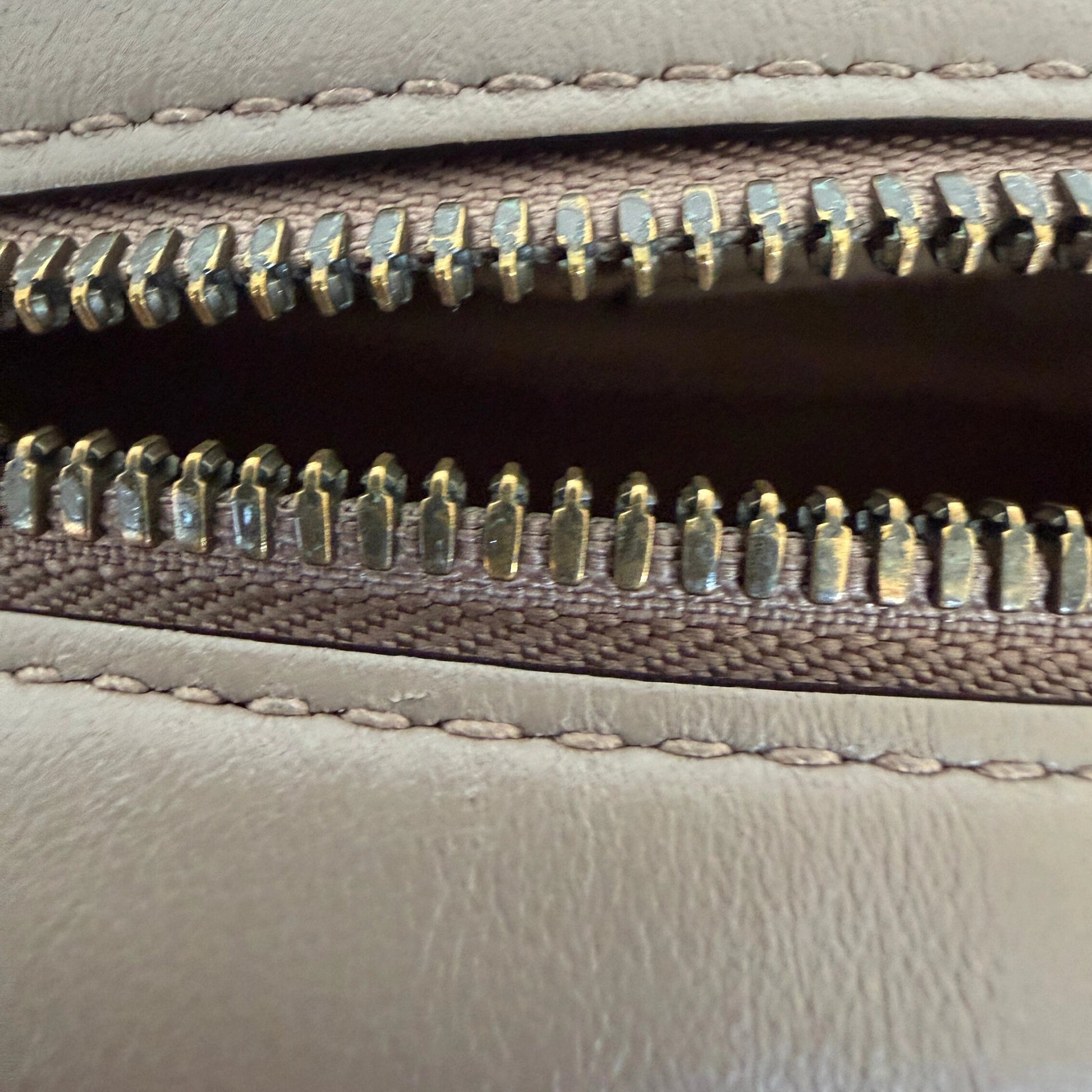 Gucci GG Marmont Camerabag klein Puderrosa Leder / sehr gut Gucci