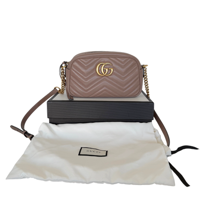 Gucci GG Marmont Camerabag klein Puderrosa Leder / sehr gut Gucci