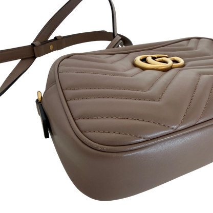 Gucci GG Marmont Camerabag klein Puderrosa Leder / sehr gut Gucci
