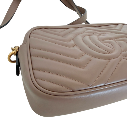 Gucci GG Marmont Camerabag klein Puderrosa Leder / sehr gut Gucci