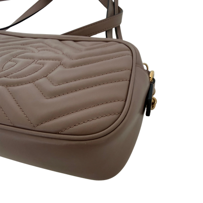 Gucci GG Marmont Camerabag klein Puderrosa Leder / sehr gut Gucci