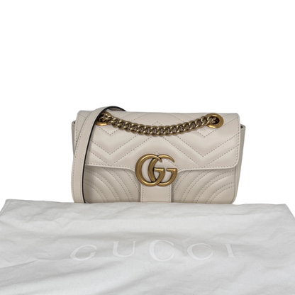 Gucci GG Marmont Small Leder weiß Version 2025 / sehr gut Gucci