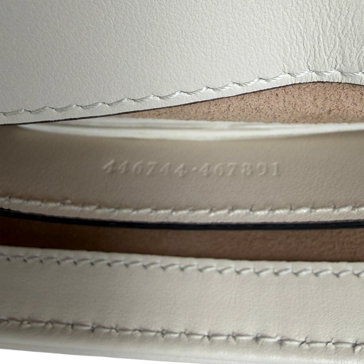 Gucci GG Marmont Small Leder weiß Version 2025 / sehr gut Gucci