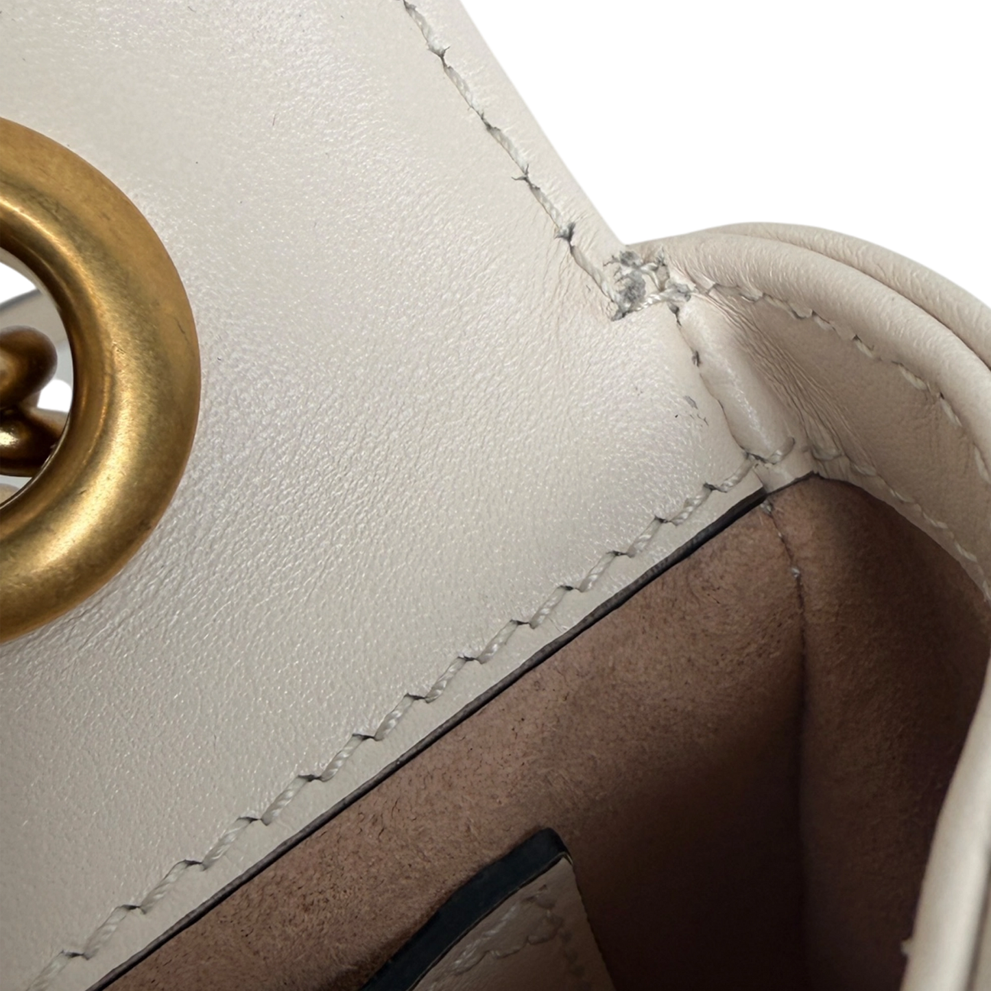 Gucci GG Marmont Small Leder weiß Version 2025 / sehr gut Gucci
