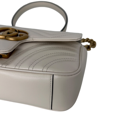 Gucci GG Marmont Small Leder weiß Version 2025 / sehr gut Gucci