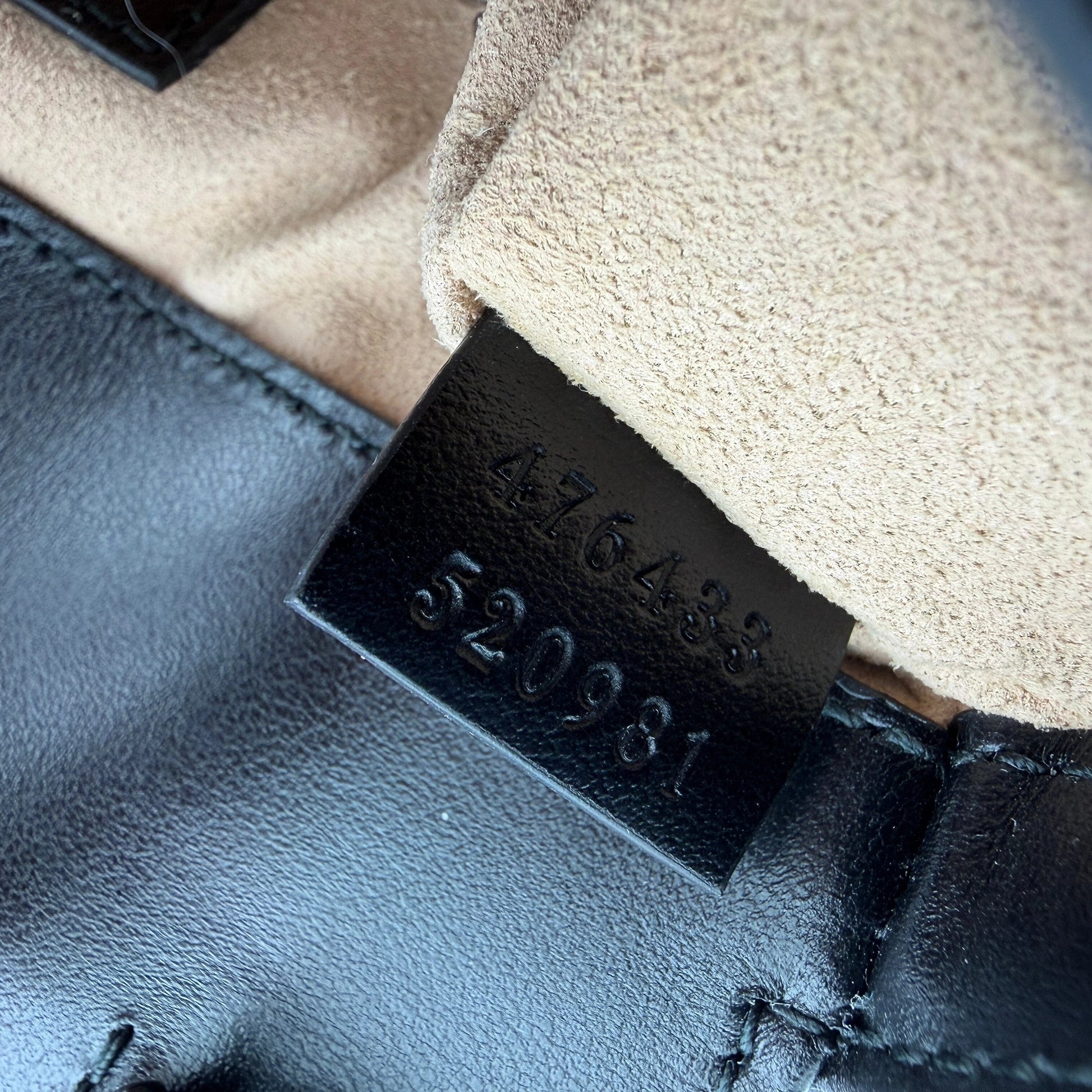 Gucci Super Mini Marmont GG Ledertasche schwarz Fullset / neuwertig Gucci