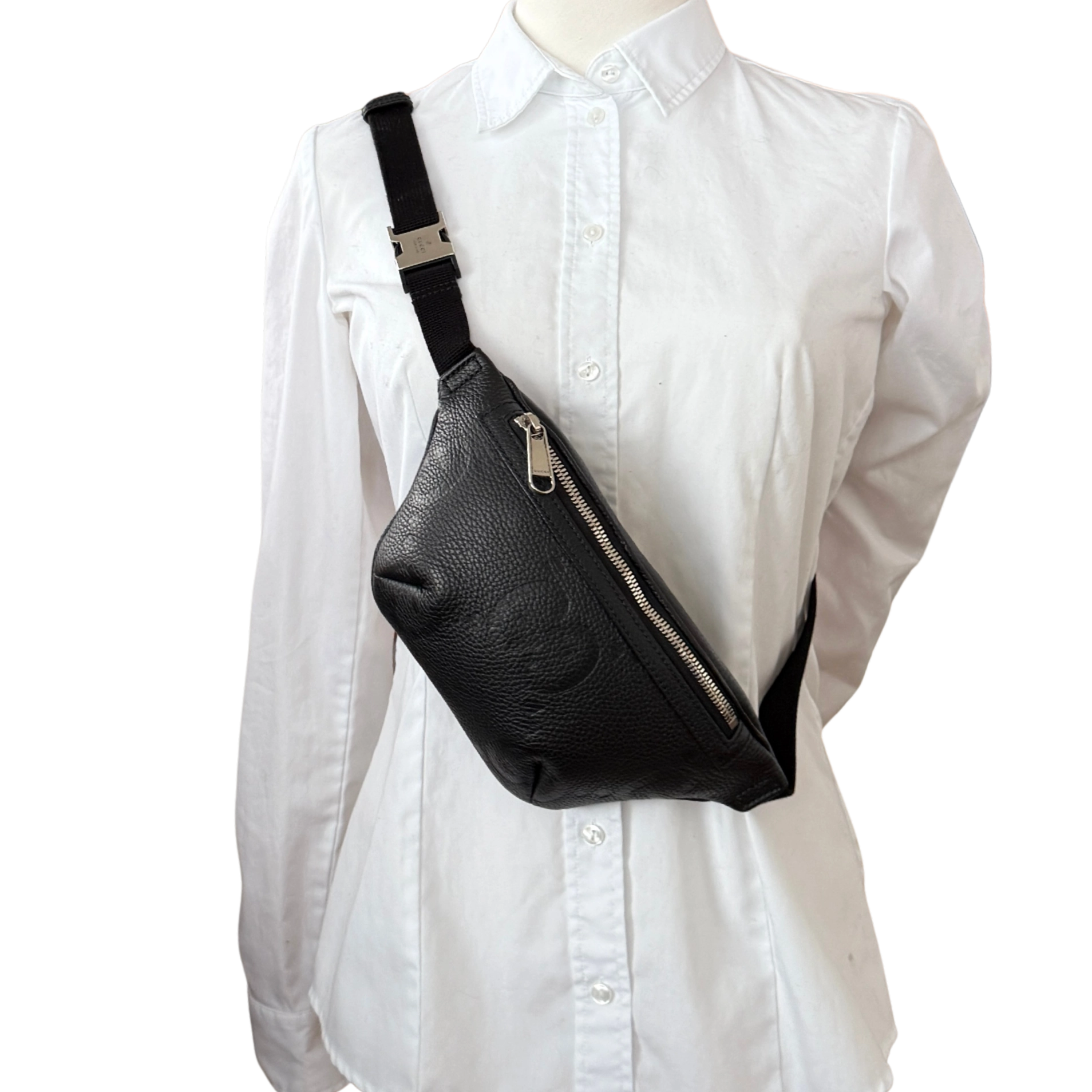 Gucci Kleine Gürteltasche mit Jumbo GG Schwarz / sehr gut Gucci