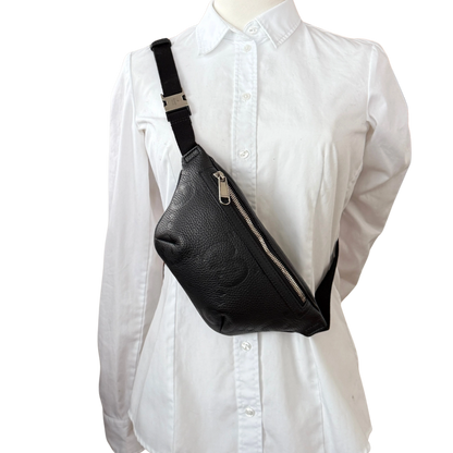 Gucci Kleine Gürteltasche mit Jumbo GG Schwarz / sehr gut Gucci