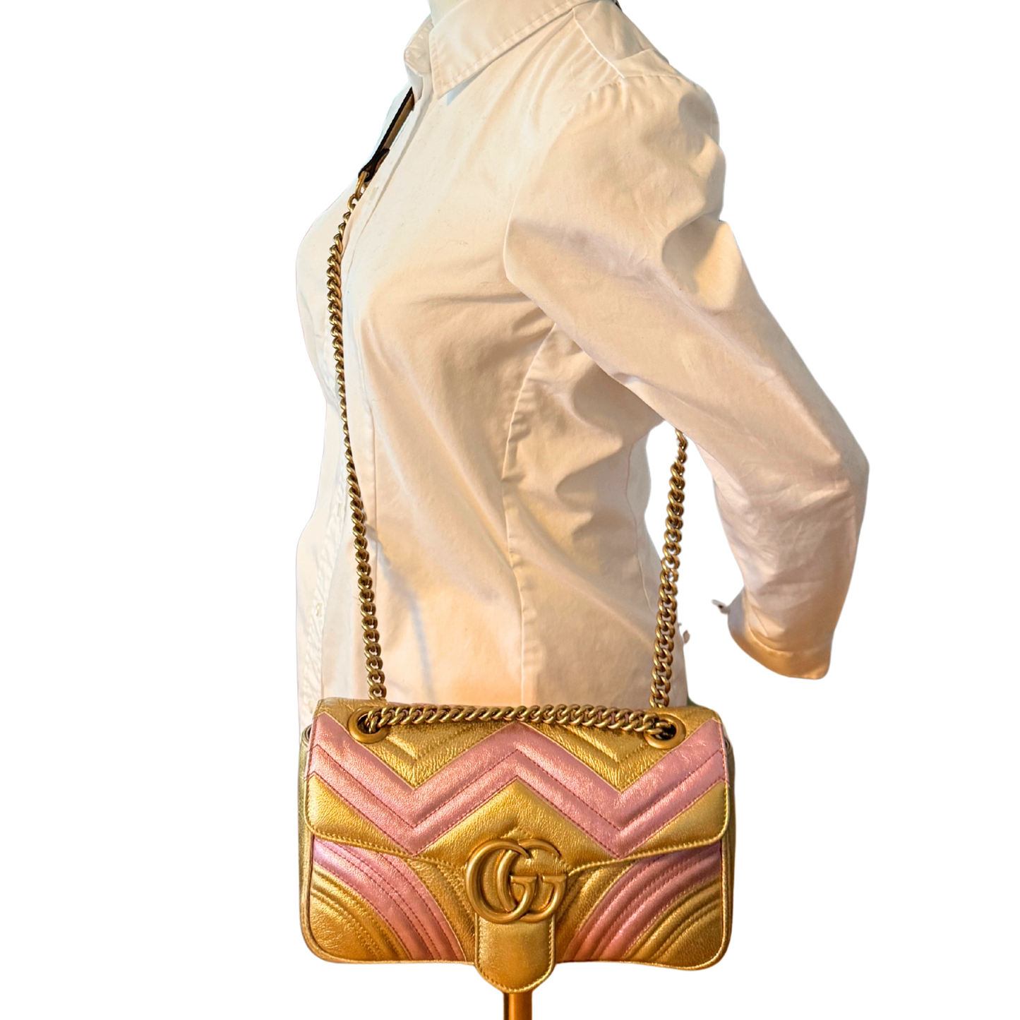 Gucci GG Marmont Matelasse Schultertasche aus gestepptem Leder Gold Pink / gut Gucci