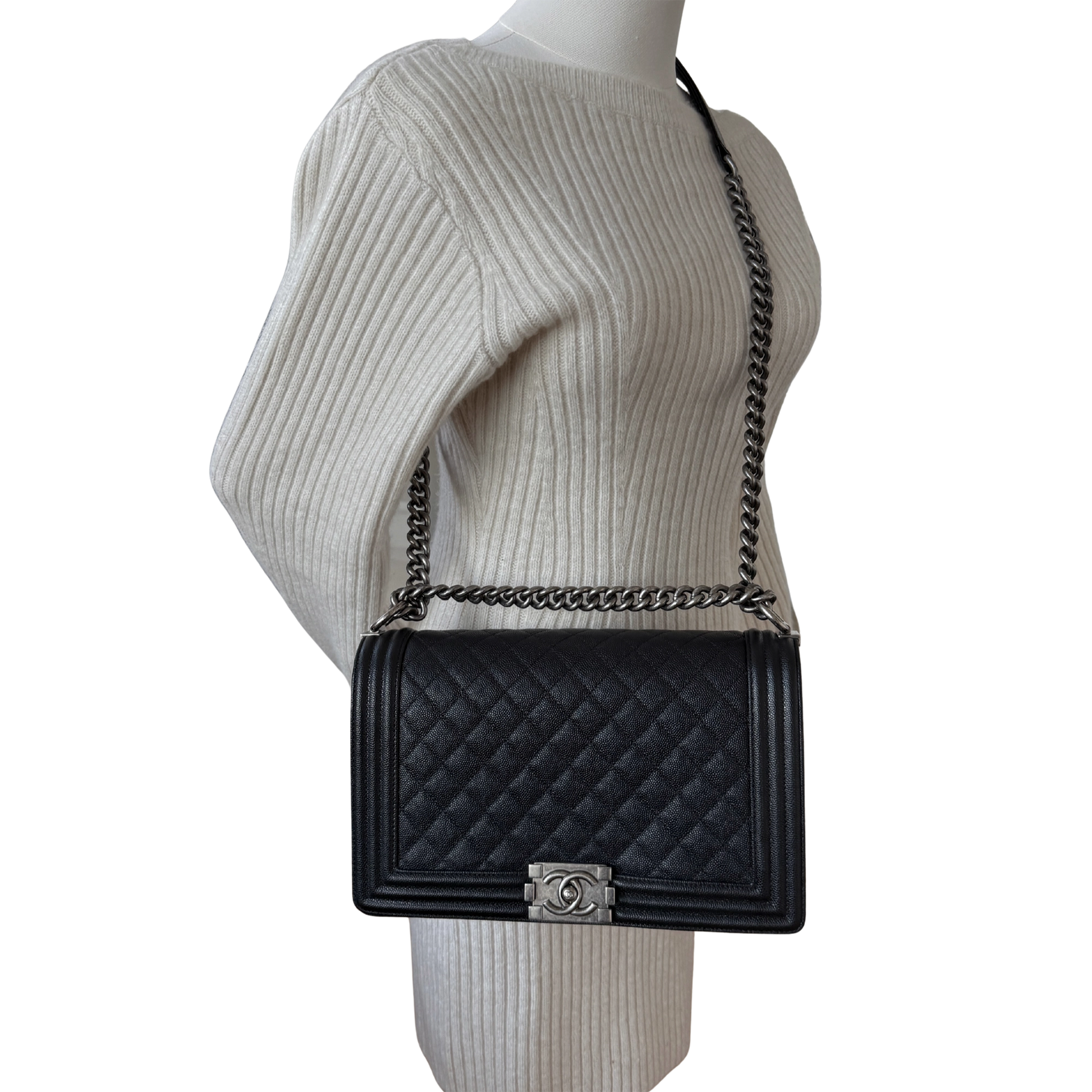 Chanel Boy Medium Kaviarleder Schwarz Fullset / neuwertig Chanel
