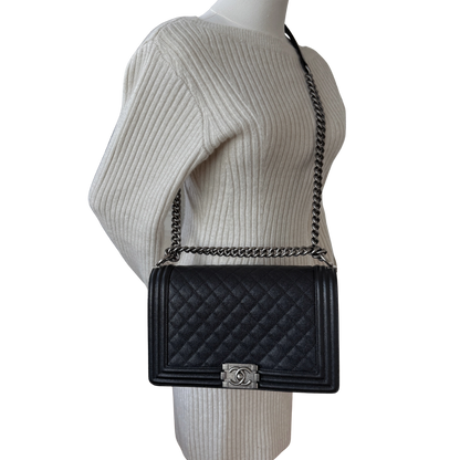 Chanel Boy Medium Kaviarleder Schwarz Fullset / neuwertig Chanel