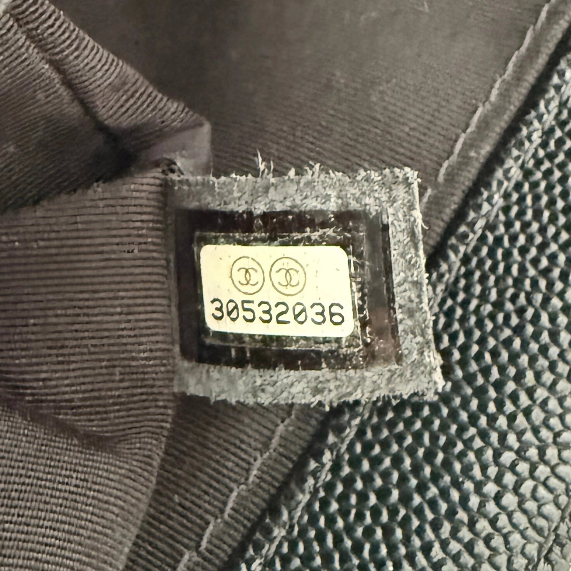 Chanel Boy Medium Kaviarleder Schwarz Fullset / neuwertig Chanel