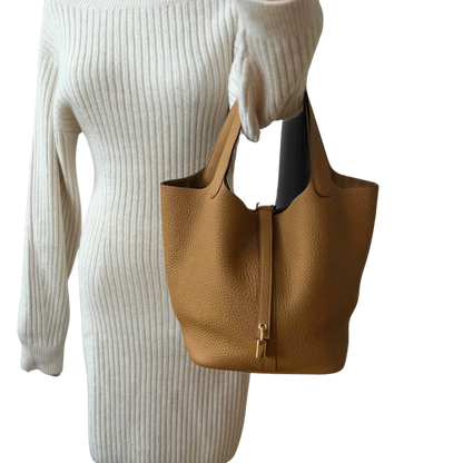 Hermès Picotin Lock 22 Taurillon Clemence RIAA40 H060991CC 4B Biscuit / neuwertig Hermès