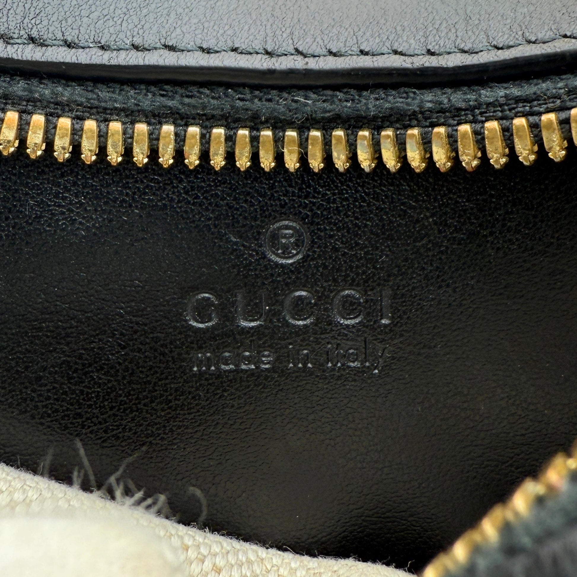 Gucci GG Marmont Half Moon Mini Bag Schwarz / sehr gut Gucci