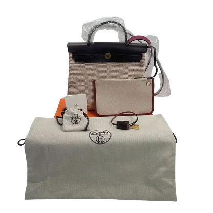 Hermès Herbag Zip 31 goldene Hardware écru/blanc/noir/rouge sellier 2024/ ungetragen Hermès