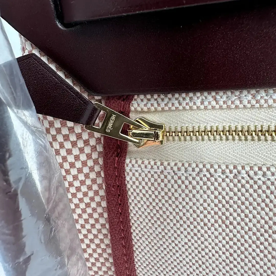 Hermès Herbag Zip 31 goldene Hardware écru/blanc/noir/rouge sellier 2024/ ungetragen Hermès