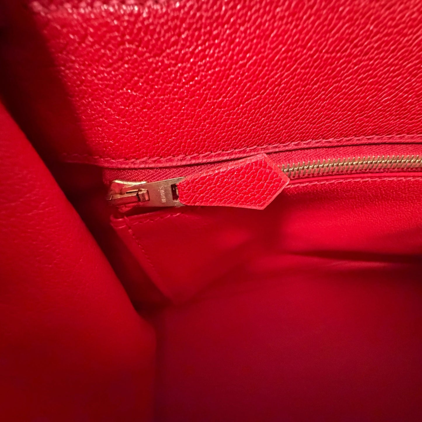 Hermès Vintage Chèvre Mysore Retourné 35 Kelly Bag Rouge Vif goldene Hardware / sehr gut Hermès