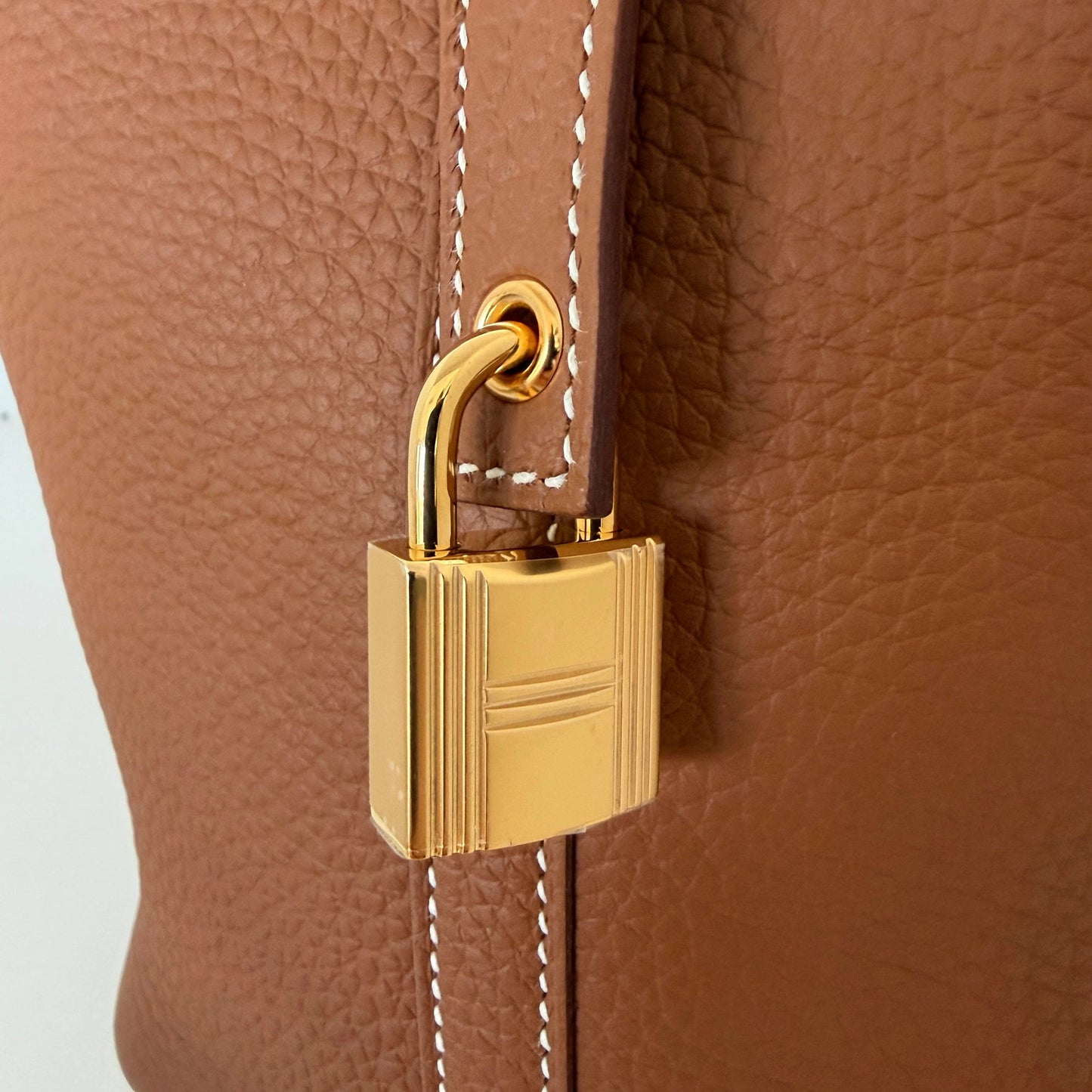 Hermès Picotin 18 Taurillon Clémence braun goldene Hardware 2025 Fullset / neuwertig Hermès
