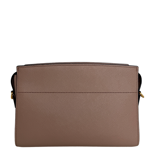 Prada Bandoliera Crossbody Tasche in Puder Saffiano Leder / neuwertig Prada