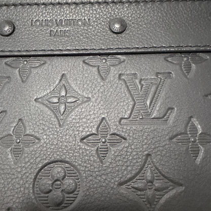 Louis Vuitton Pochette To-Go Monogram Shadow Leder / neuwertig Louis Vuitton