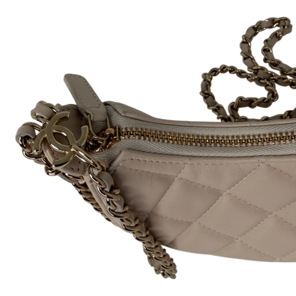Chanel Hobo Bag Mini light beige Lammleder / sehr gut Chanel