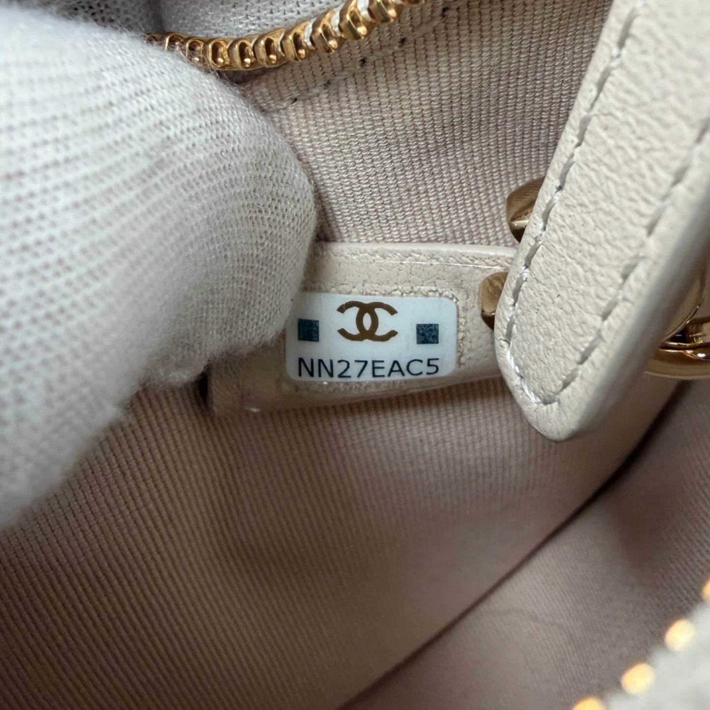 Chanel Hobo Bag Mini light beige Lammleder / sehr gut Chanel