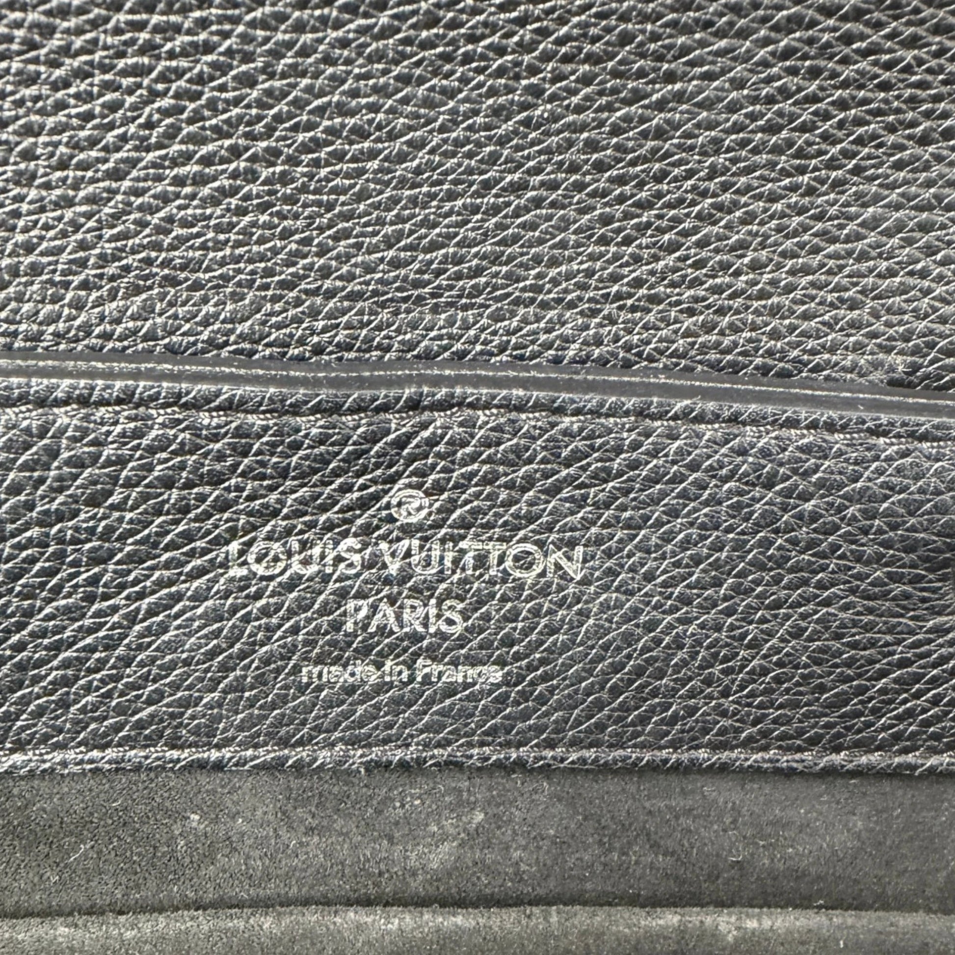 Louis Vuitton Lockme Lederrucksack schwarz silber / sehr gut Louis Vuitton