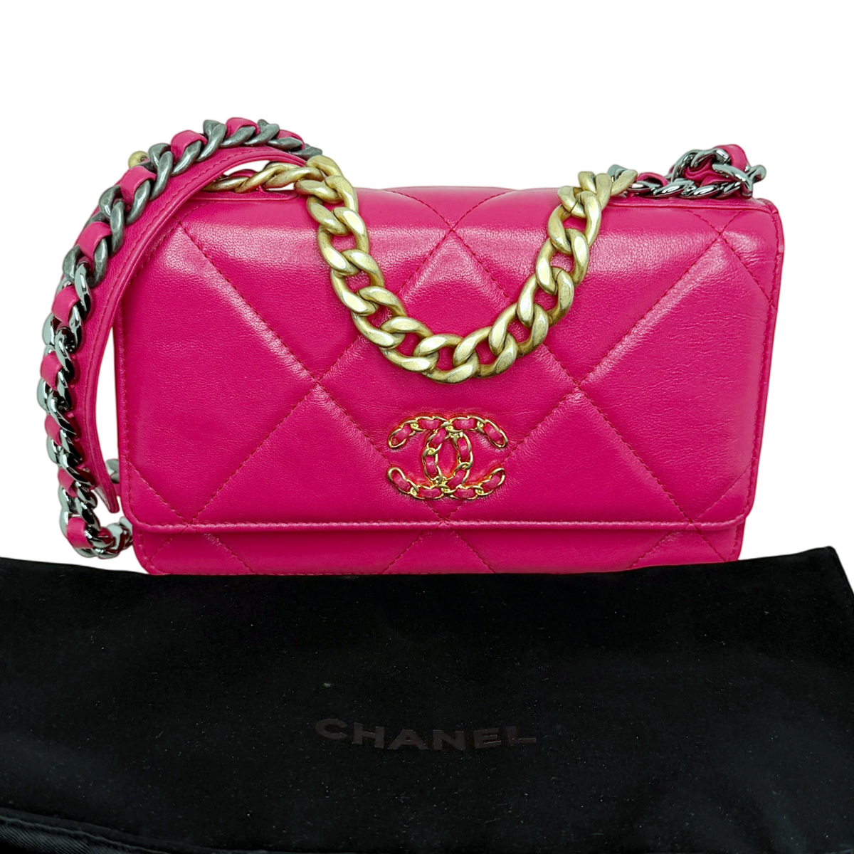 Chanel 19 Wallet On Chain WOC Lammleder Pink Fuchsia Gold Silber Chanel