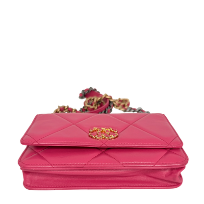 Chanel 19 Wallet On Chain WOC Lammleder Pink Fuchsia Gold Silber Chanel