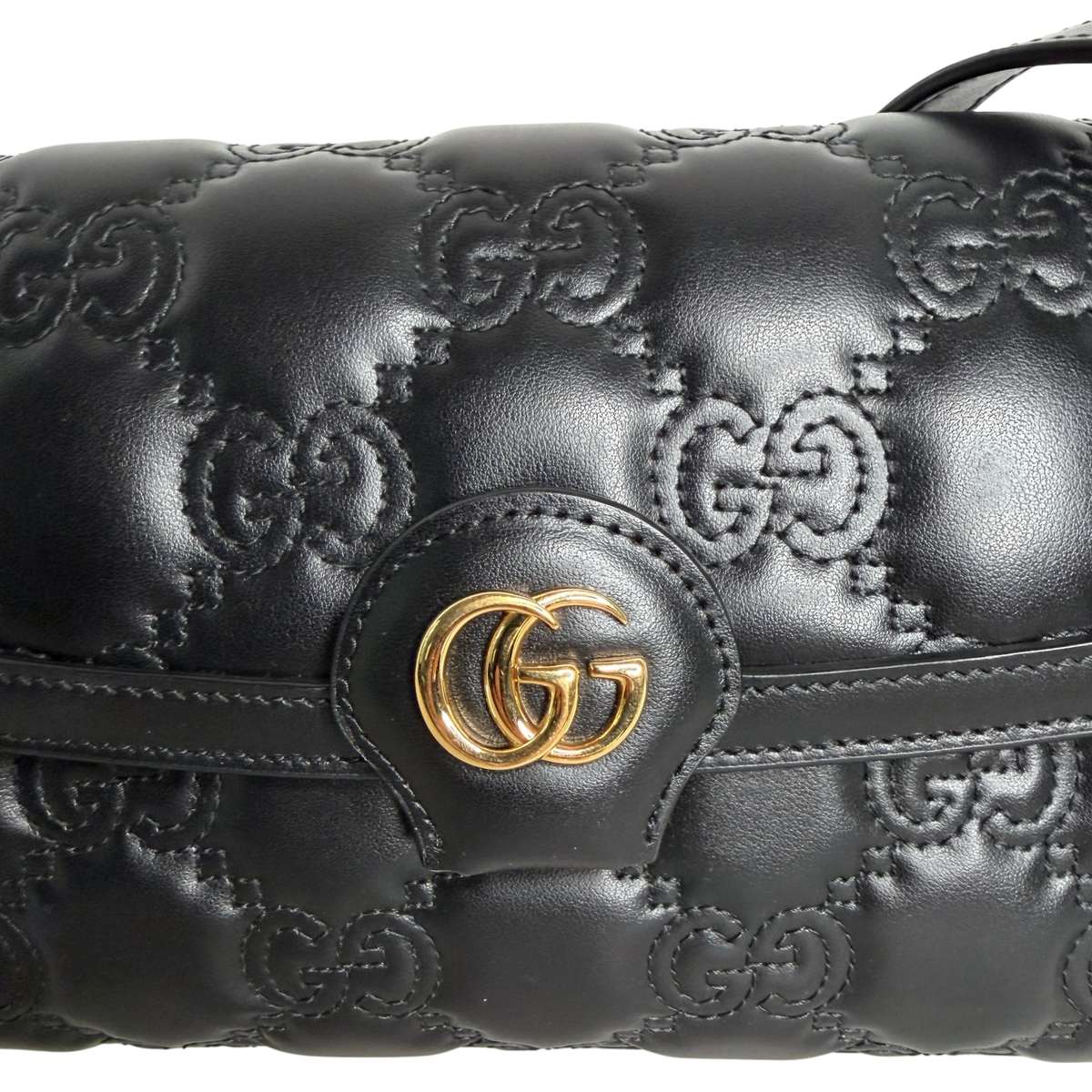 Gucci GG Matelassé Small Shoulder Bag Leder Schwarz Gold 2 Riemen Gucci
