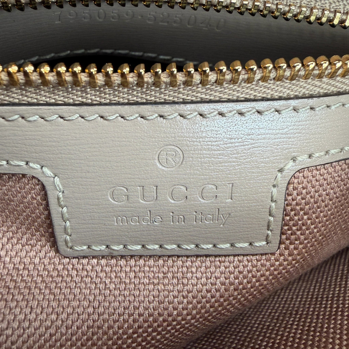 Gucci GG Shadow Super Mini Shoulder Bag Canvas Beige Braun Gold Gucci