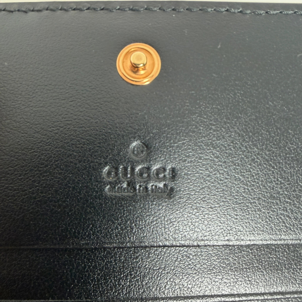 Gucci GG Matelasse Geldbörse schwarz Leder goldene Hardware Gucci