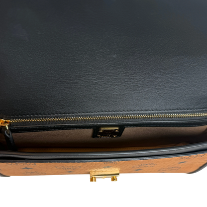 MCM Tracy Medium Crossbody Visetos Cognac Schwarz Gold Kette MCM