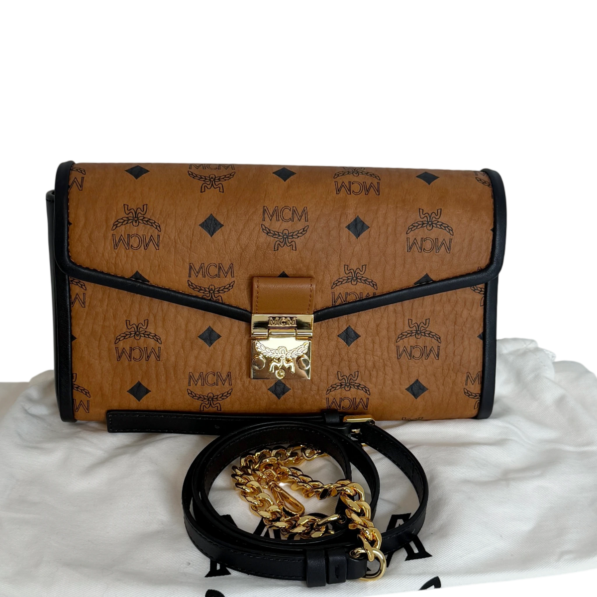 MCM Tracy Medium Crossbody Visetos Cognac Schwarz Gold Kette MCM
