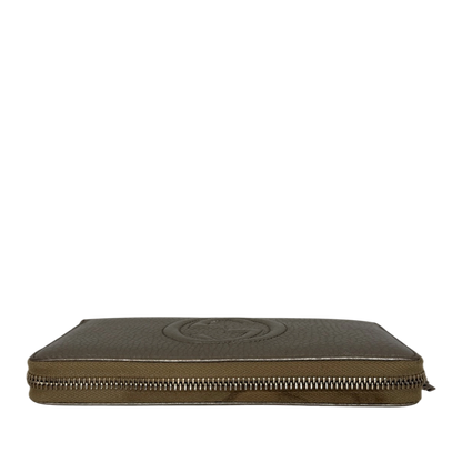 Gucci Metallic Beige Leather Soho Zip Around Wallet gold / gut Gucci