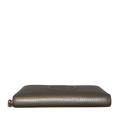 Gucci Metallic Beige Leather Soho Zip Around Wallet gold / gut Gucci