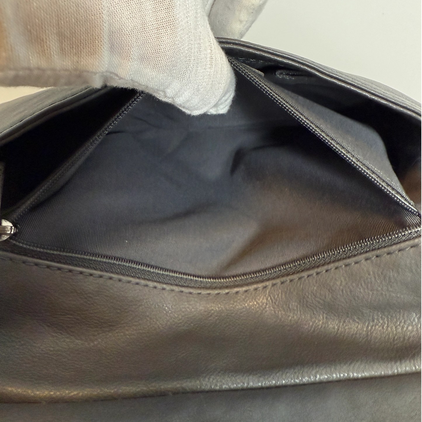 Chanel Paris-Dallas  Boy Flap Lammleder dunkelgrau / sehr gut Chanel