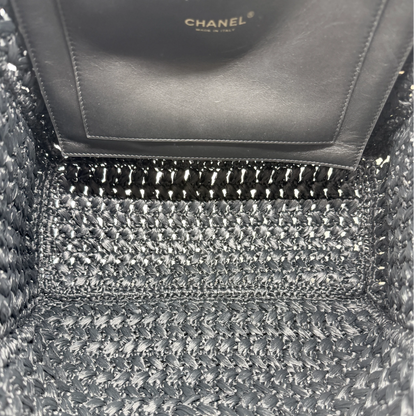 Chanel Shopping Bag Coco Beach 2026 Raffia Effekt Schwarz Gold