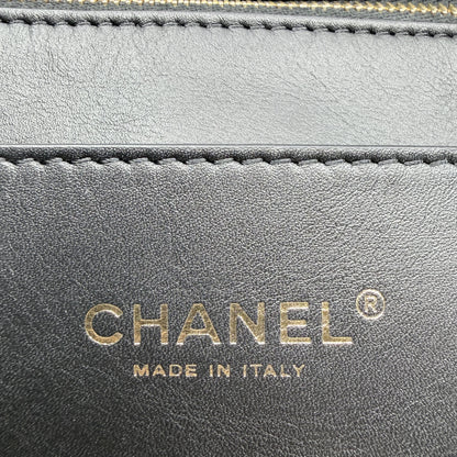 Chanel Shopping Bag Coco Beach 2026 Raffia Effekt Schwarz Gold