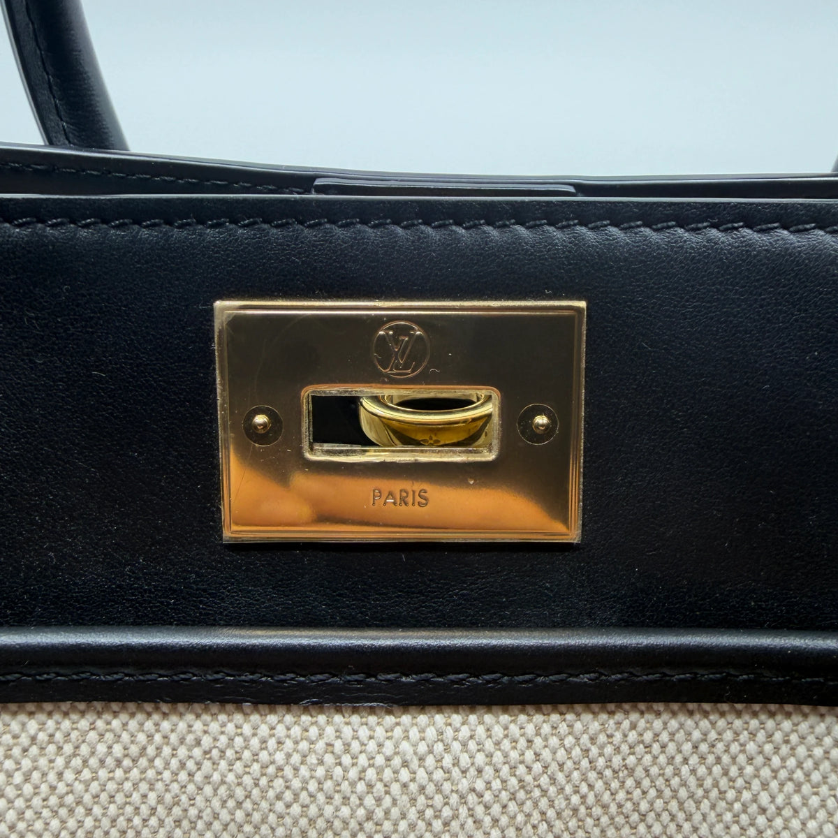 Louis Vuitton On My Side Bag  MM Monogram Tufting – Ansicht 7