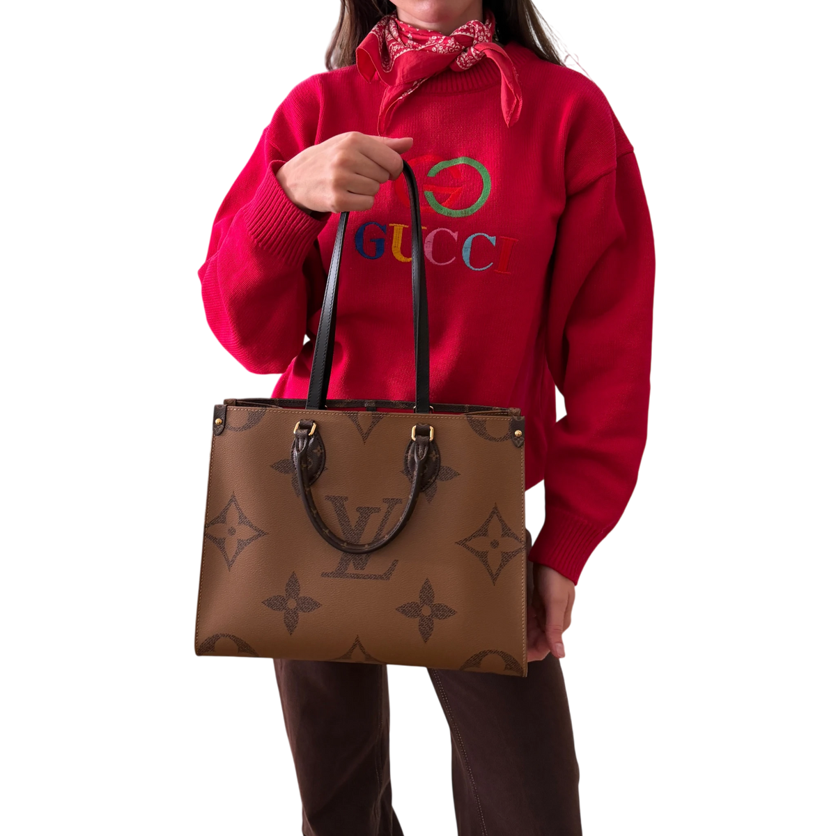 Louis Vuitton OnTheGo MM Monogram Giant Reverse Canvas Braun Gold
