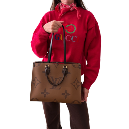 Louis Vuitton OnTheGo MM Monogram Giant Reverse Canvas Braun Gold